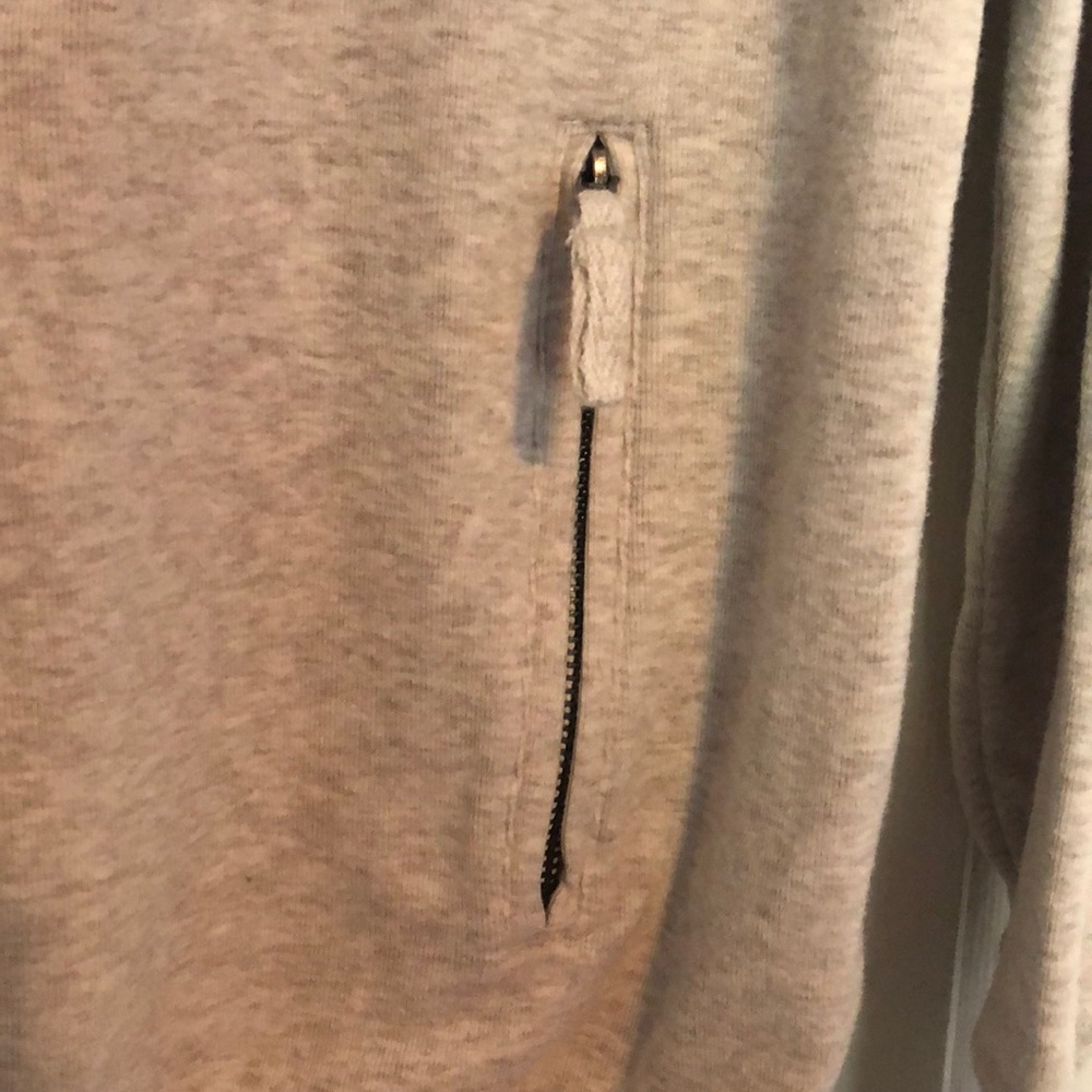 Banana Republic Sweater🍌 - Picture 3 of 5